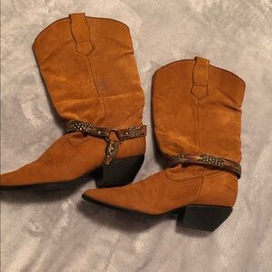 Maine Woods Tan suede Boots